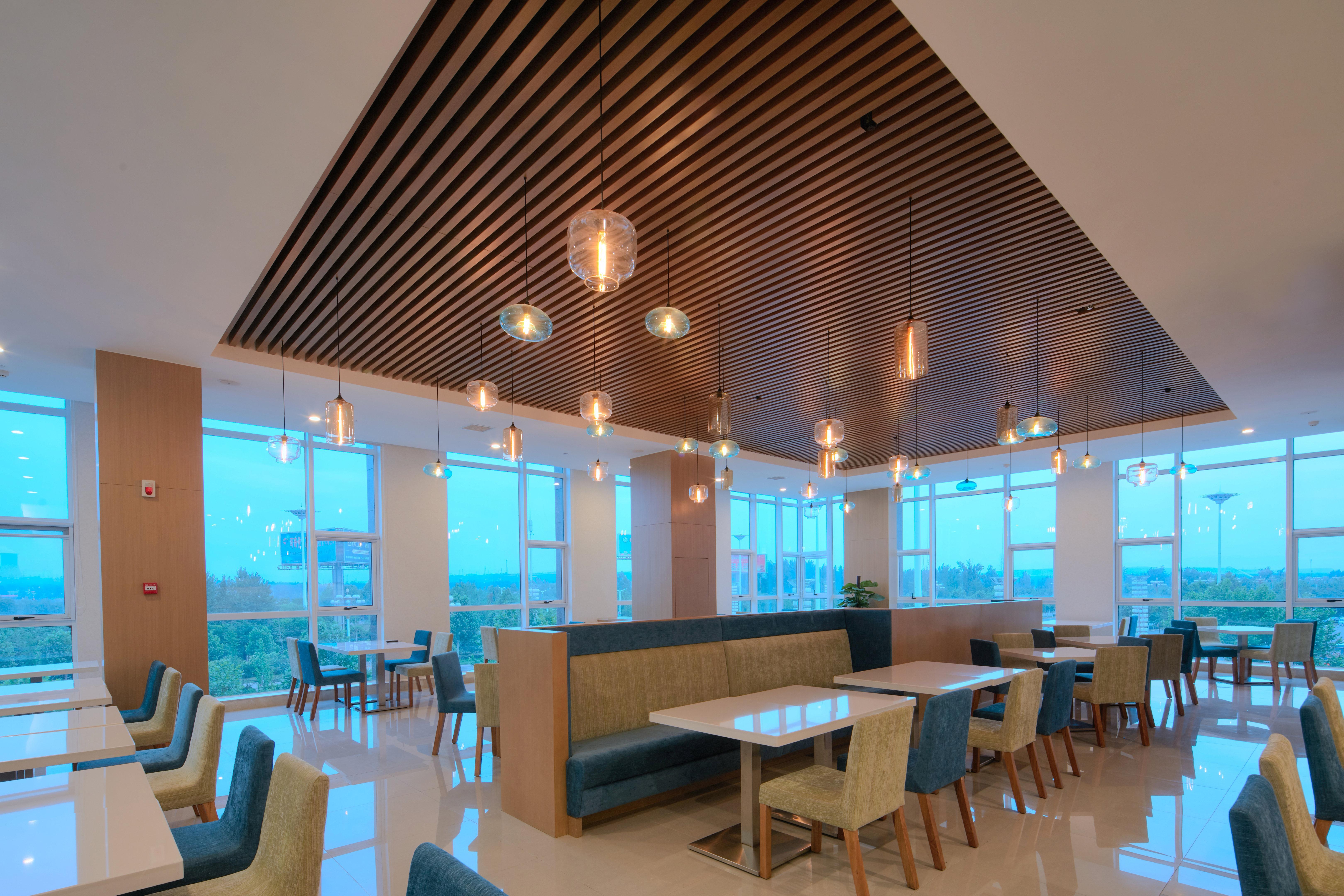 Holiday Inn Express Luoyang Yichuan By Ihg Exterior foto