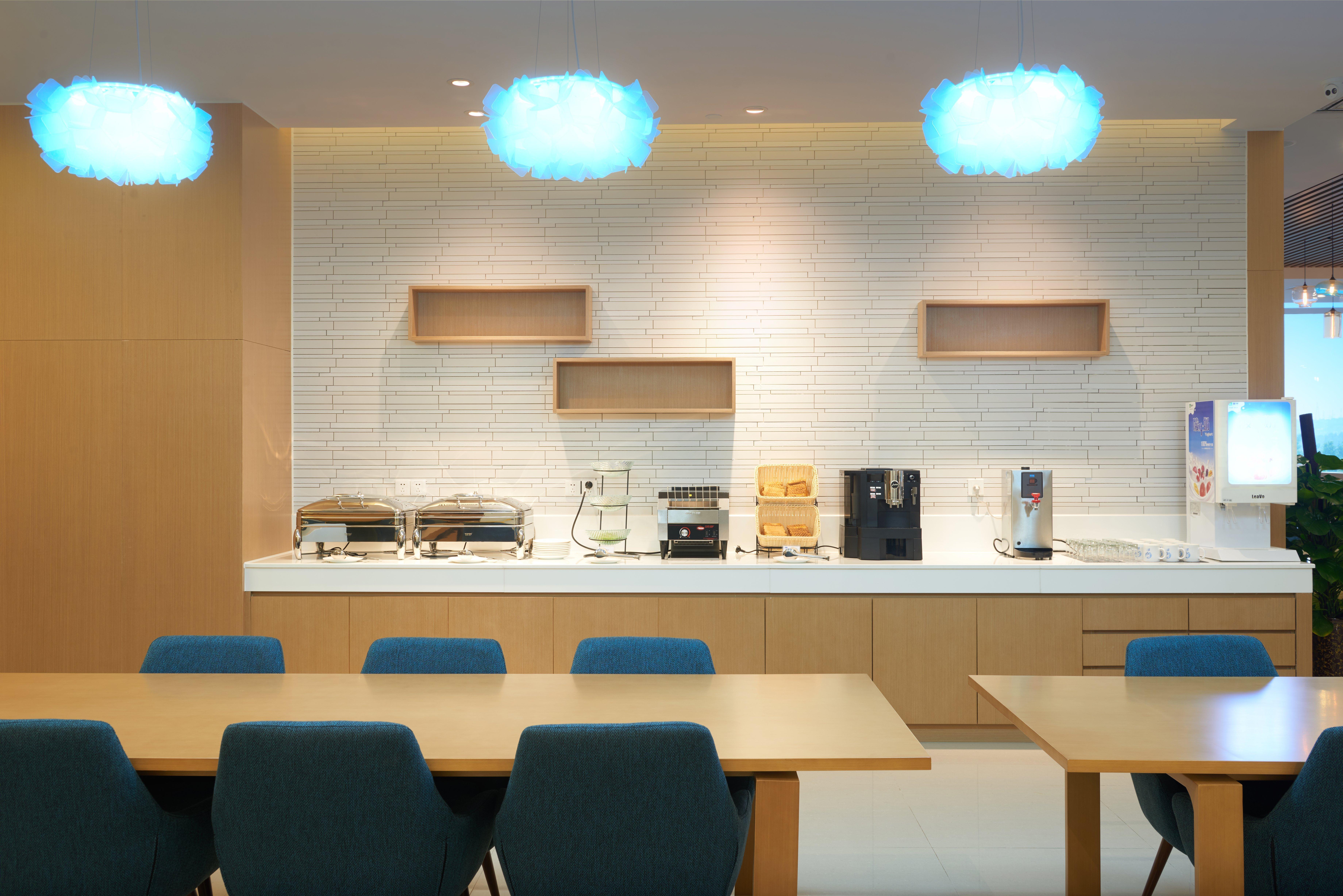 Holiday Inn Express Luoyang Yichuan By Ihg Exterior foto